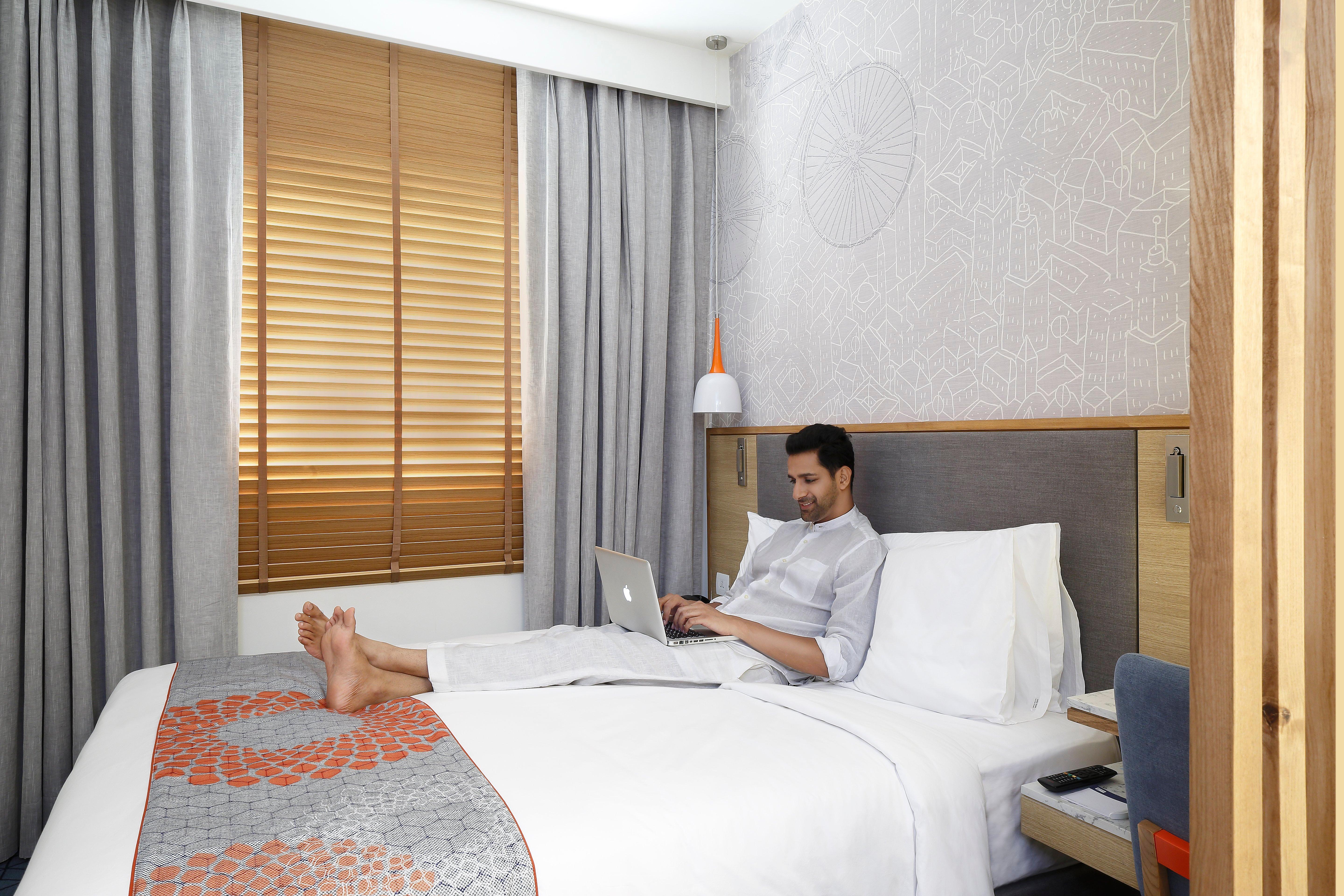 Holiday Inn Express Hyderabad Banjara Hills, An Ihg Hotel Esterno foto